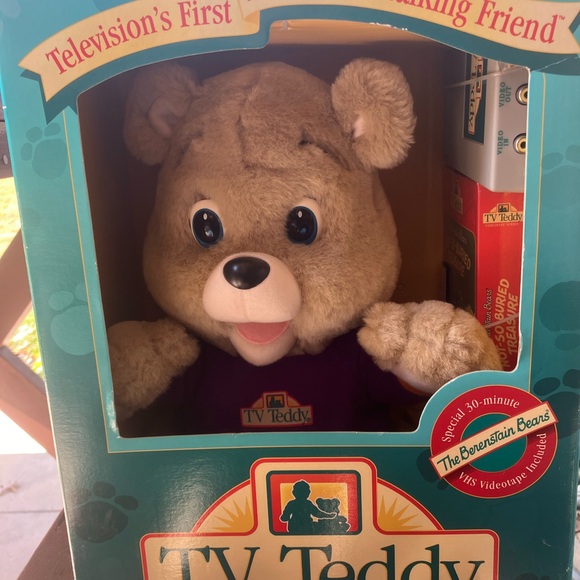Vintage TV Teddy Interactive Bear | VCR/VHS included | 1993 - Picture 2 of 5